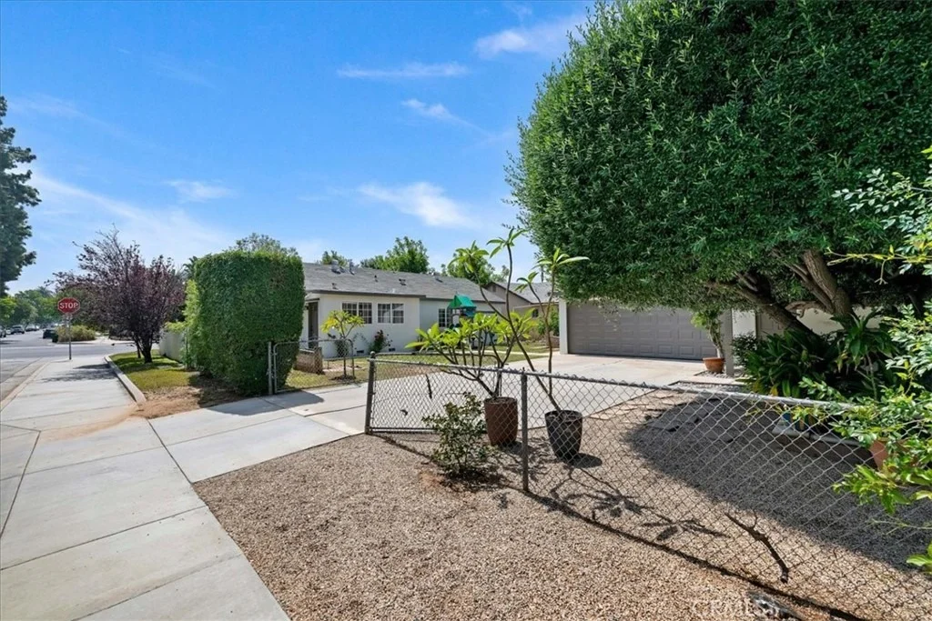 Photo of 5305 Palm
