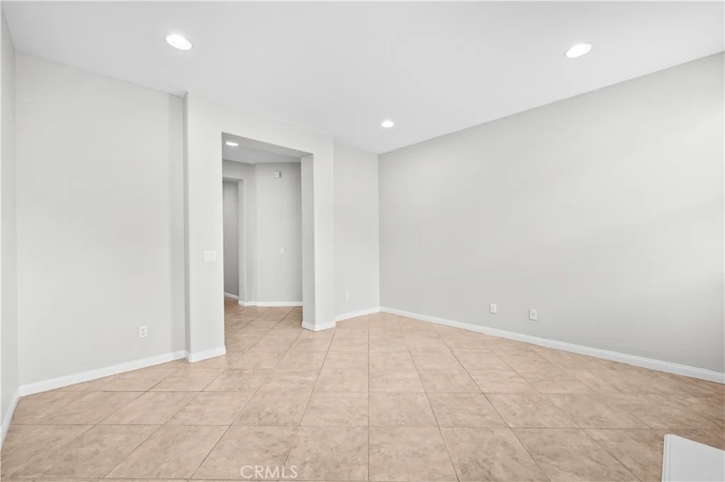 Photo of 17920 Log Hill