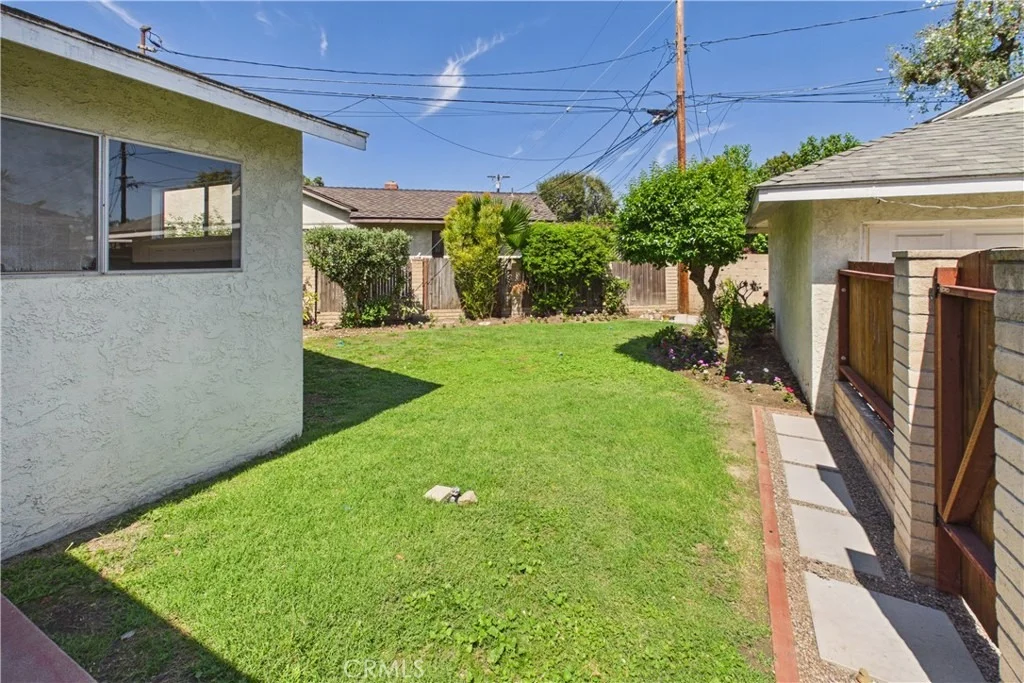 Photo of 1902 Lees Avenue