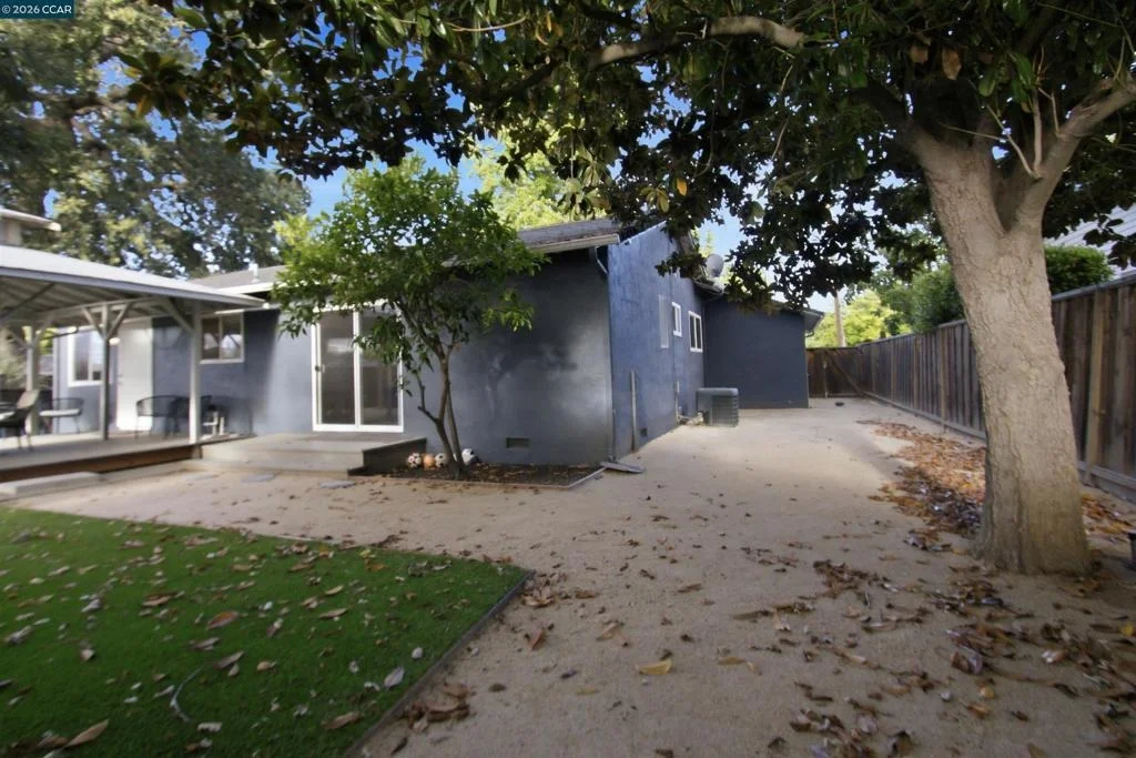 Photo of 1412 Delaware Dr