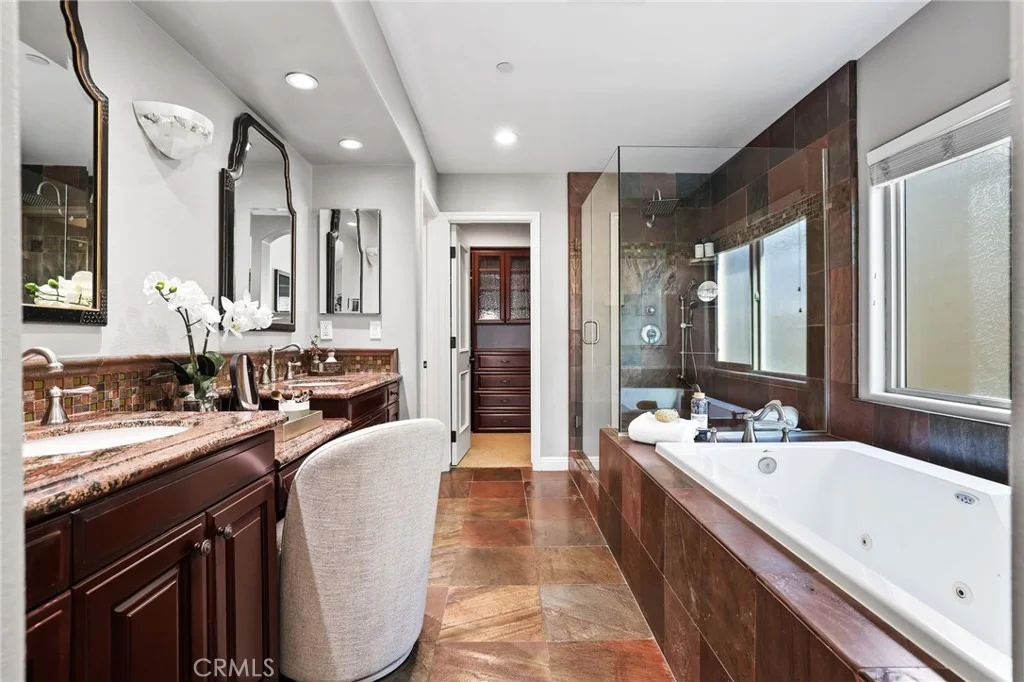 Photo of 212 5th Street