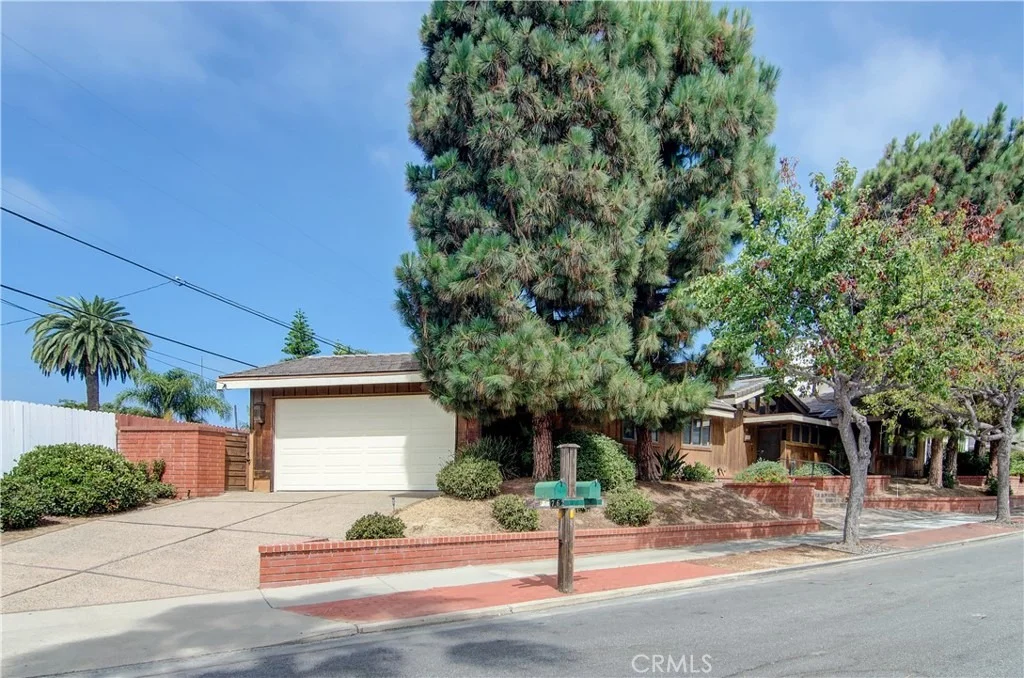 Photo of 34751 Calle Ramona