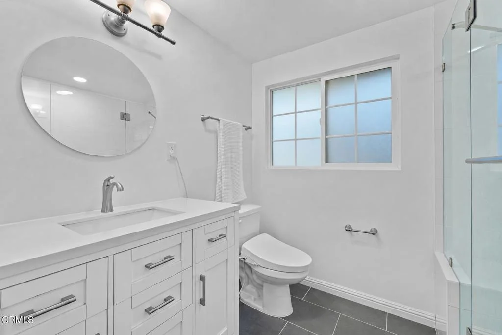 Photo of 923 Crestview Drive