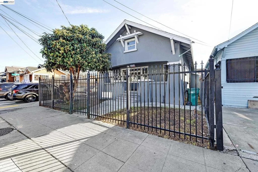 Photo of 1464 35Th Ave