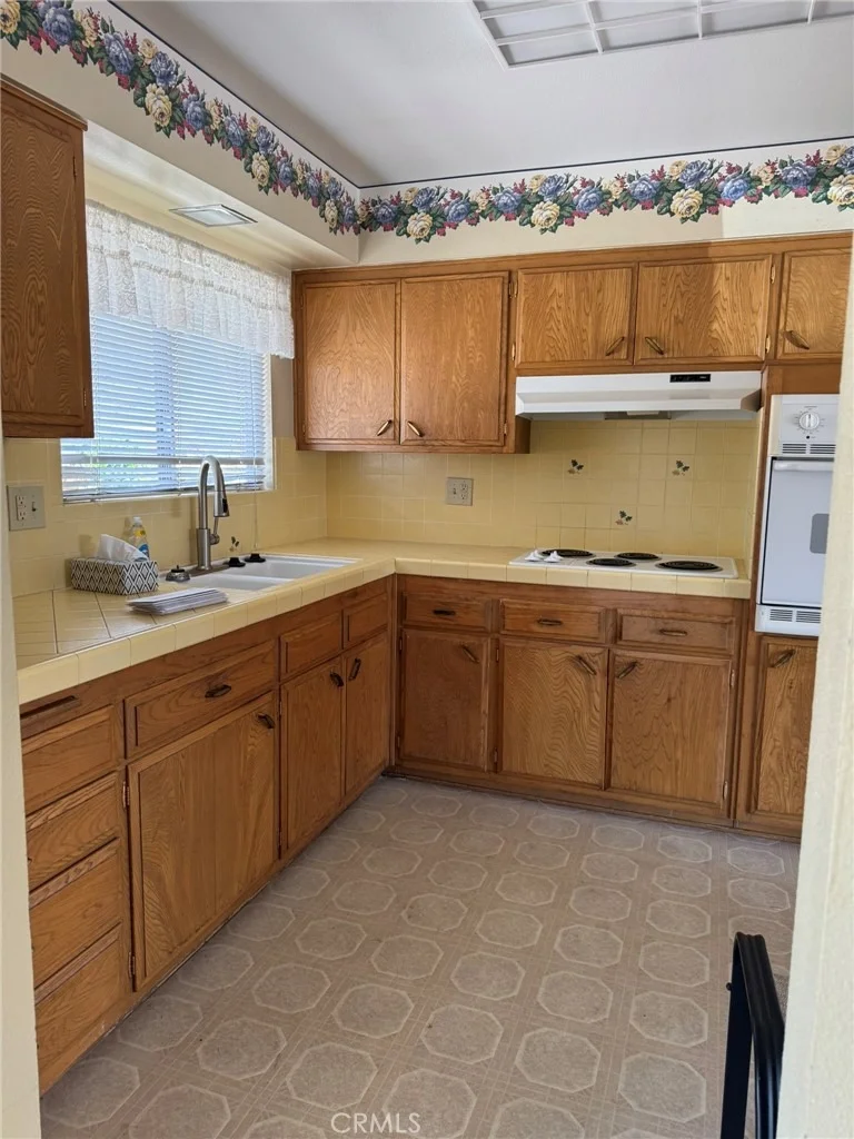 Photo of 25720 Ridgemoor