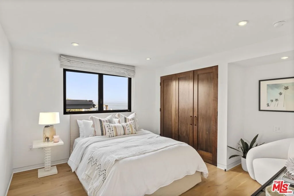 Photo of 24146 Malibu Road