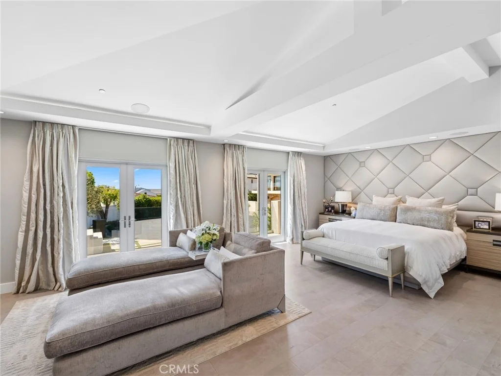 Photo of 820 Emerald Bay