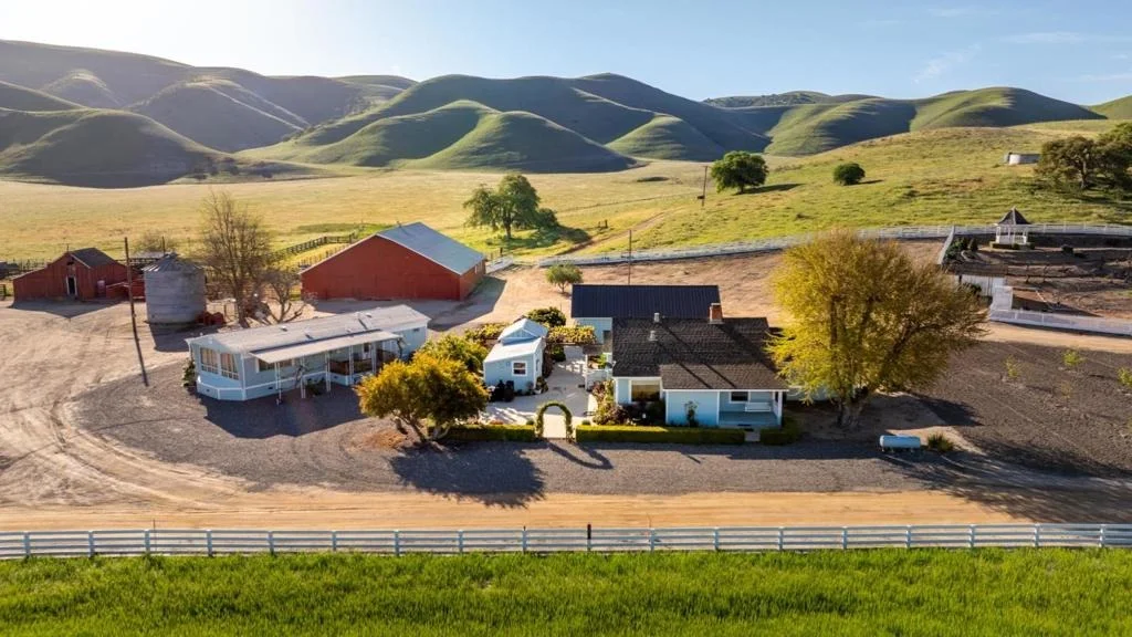 Photo of 54800 Lonoak Road
