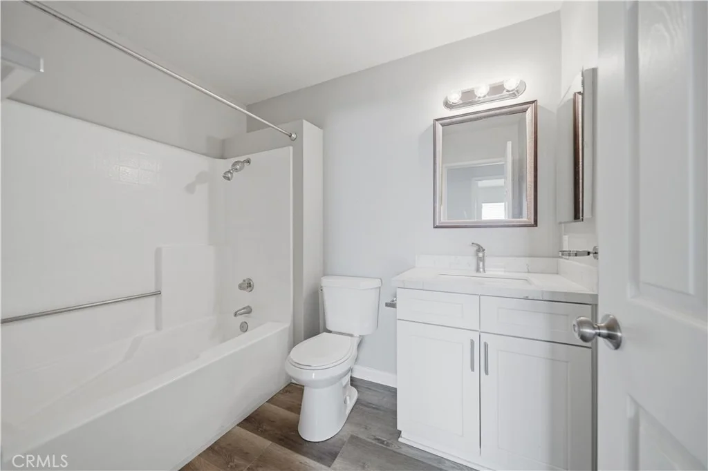 Photo of 24428 Oakridge Cir