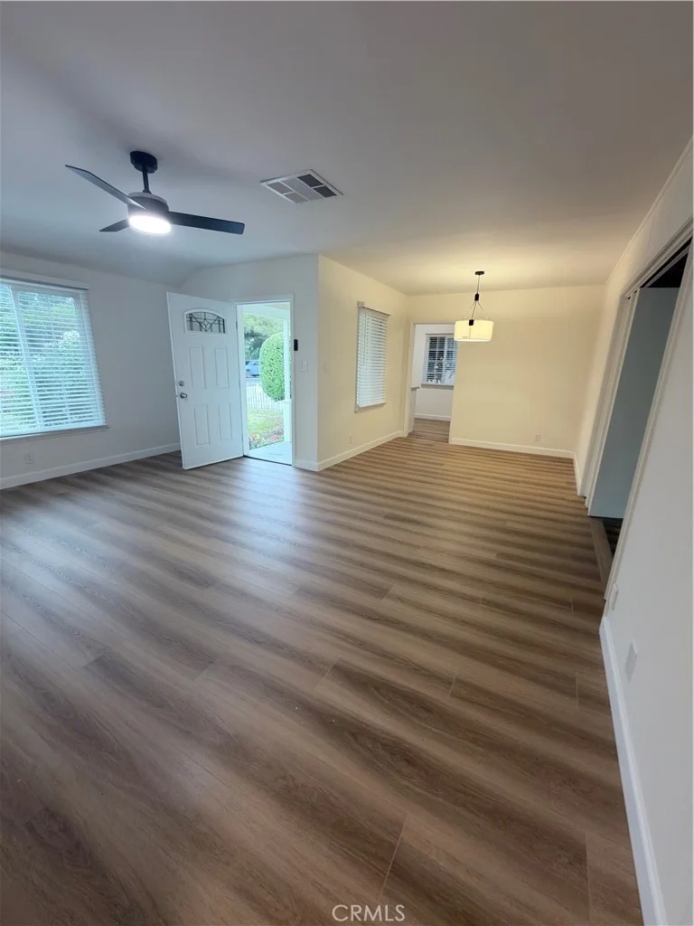 Photo of 17822 Vanowen