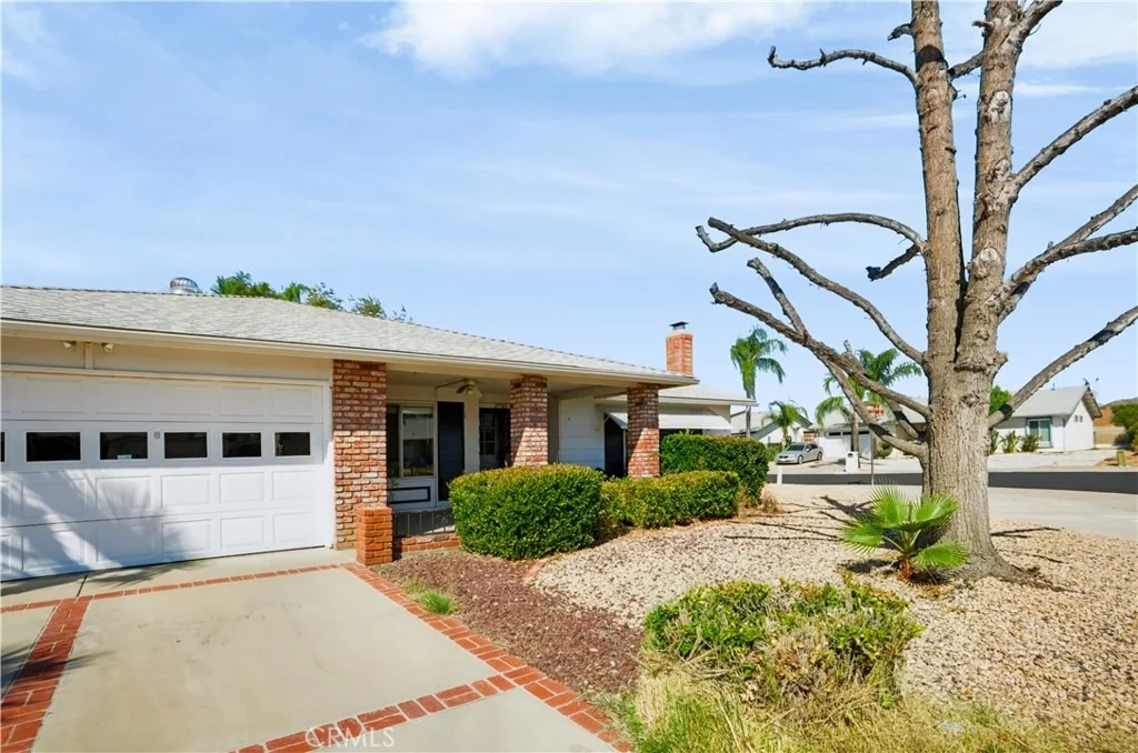 Photo of 27383 Embassy