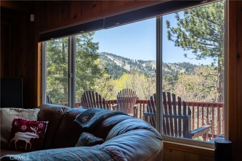 Photo of 43656 Ridge Crest