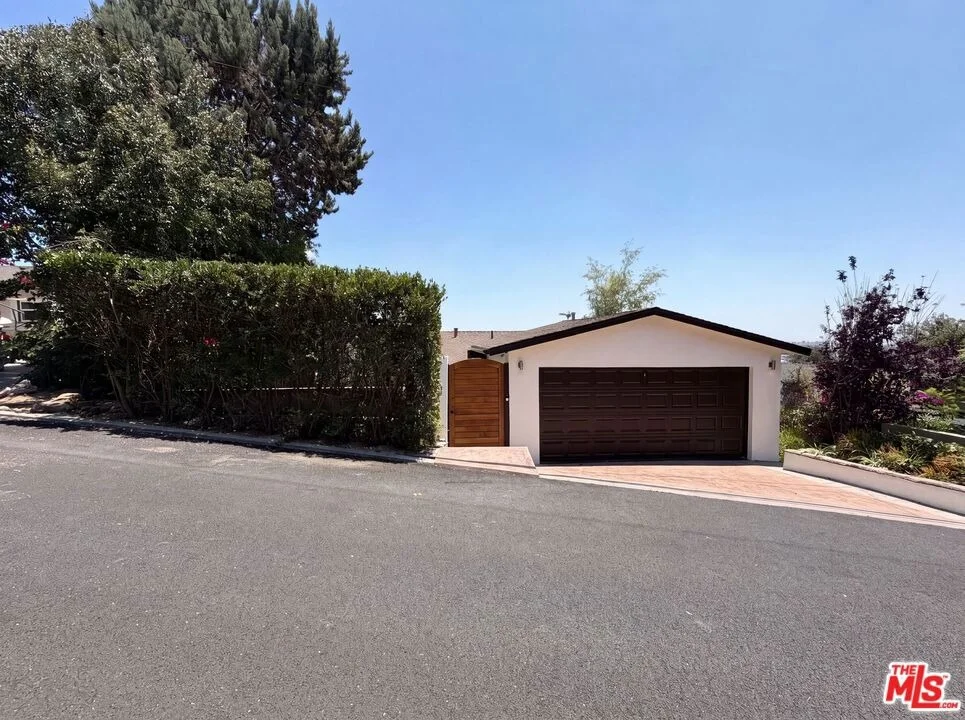 Photo of 176 Waverly Drive