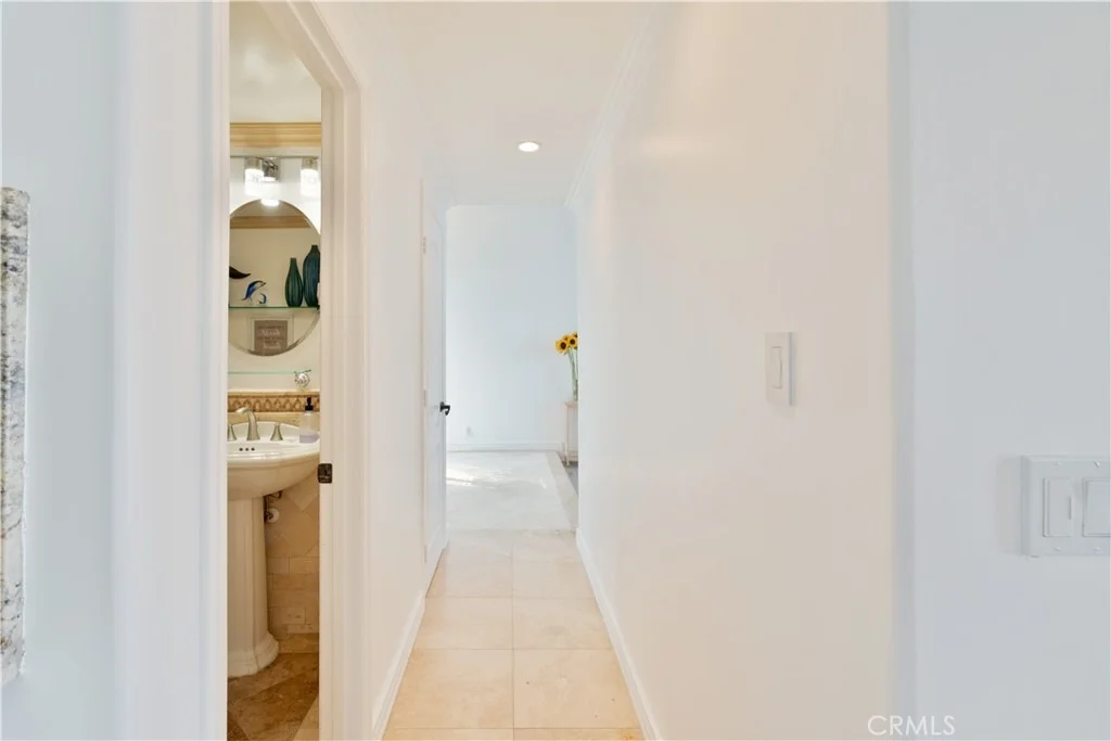 Photo of 2355 Peninsula