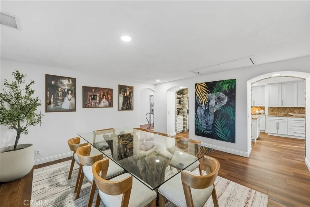 Photo of 40900 Via Los Altos