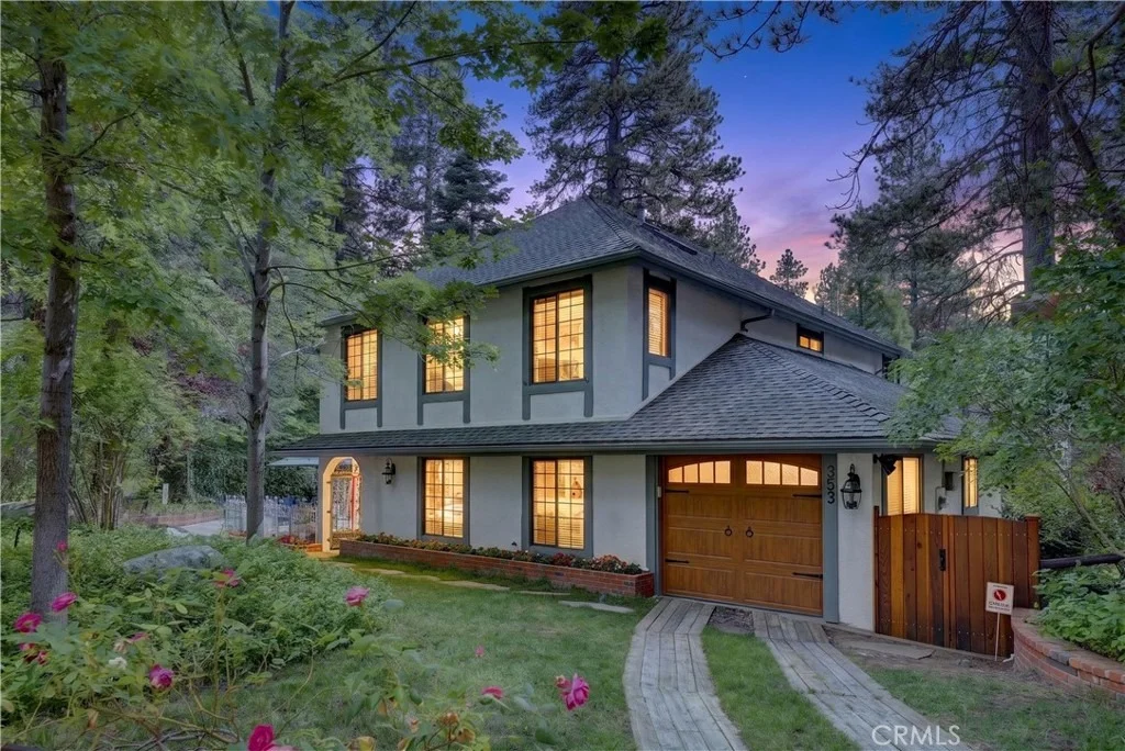 Photo of 360 Riviera Drive