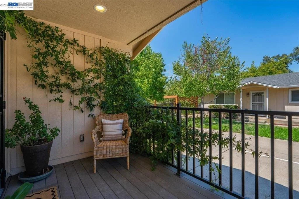 Photo of 2584 Reservoir Ln