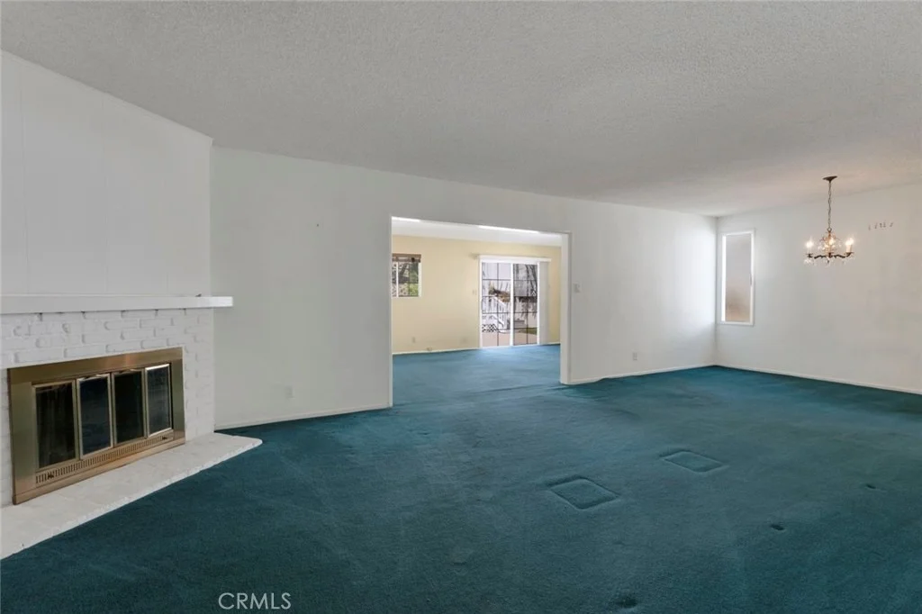 Photo of 10025 Roscoe Boulevard