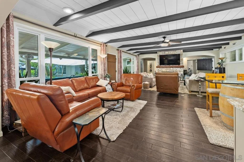 Photo of 9865 Edgelake Drive