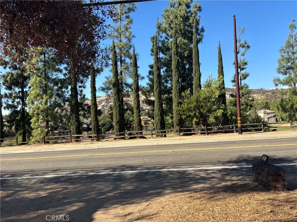 Photo of 14549 Woods Valley