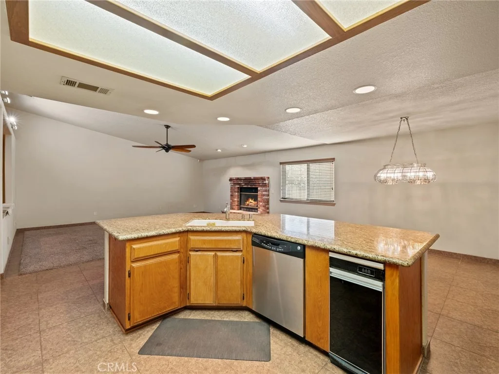 Photo of 15850 Elcona