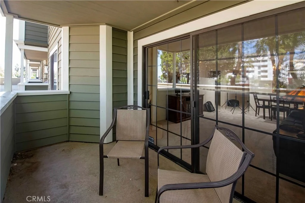Photo of Unit 8 at 6545 Reseda Boulevard