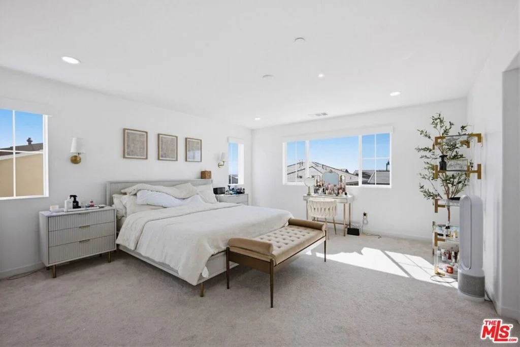 Photo of 16763 Mistletoe Lane