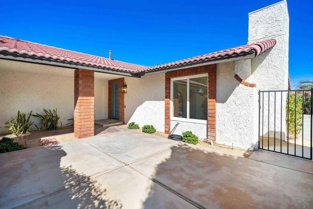 Photo of 42350 May Pen Road