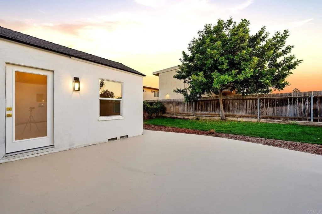 Photo of 4592 CONTOUR BLVD