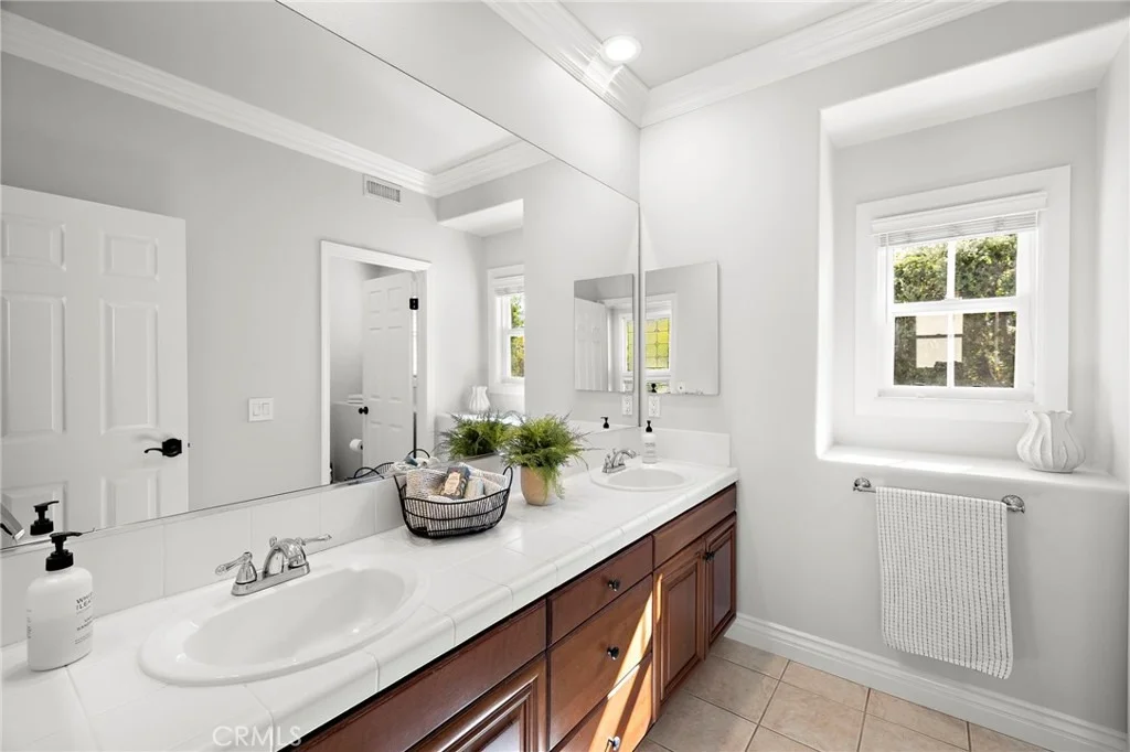 Photo of 2 Mayville Place