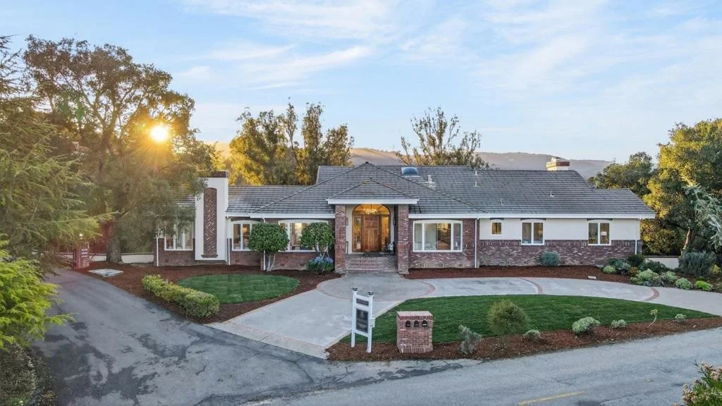 Photo of 22334 Regnart Road