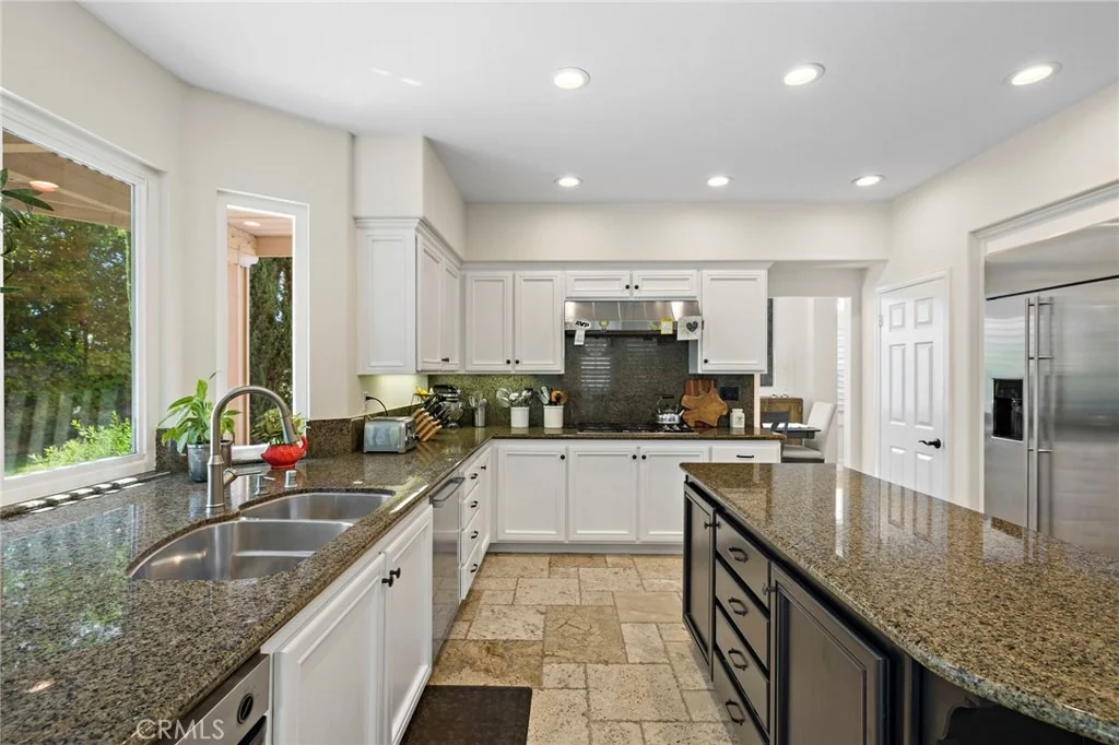 Photo of 2 Stoneridge
