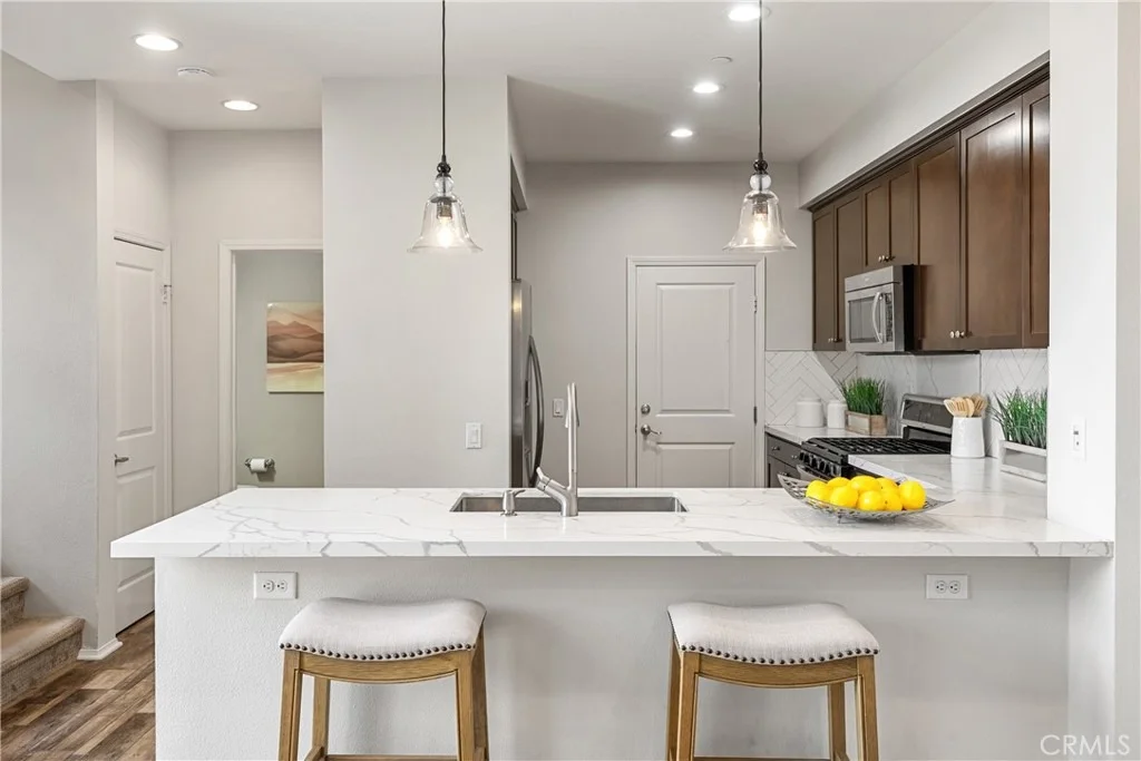 Photo of Unit 106 at 5331 Ocean