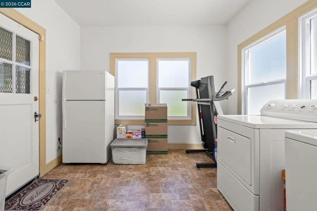 Photo of 272 W 10Th St