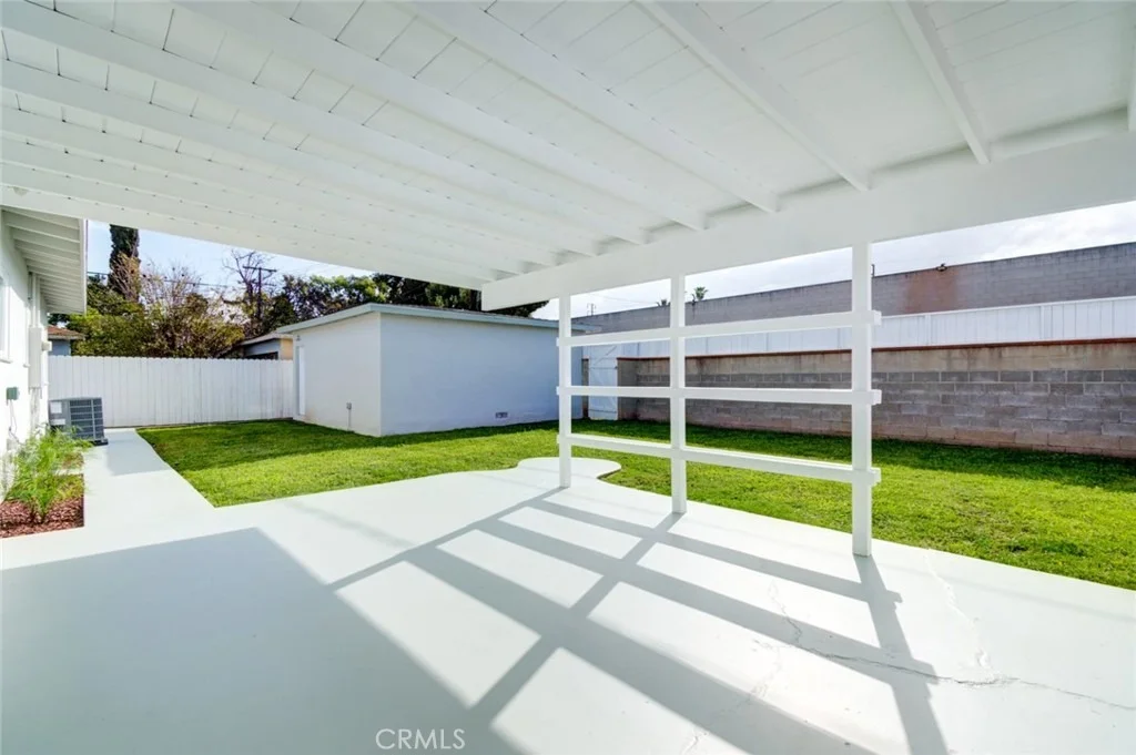 Photo of 306 W Porter