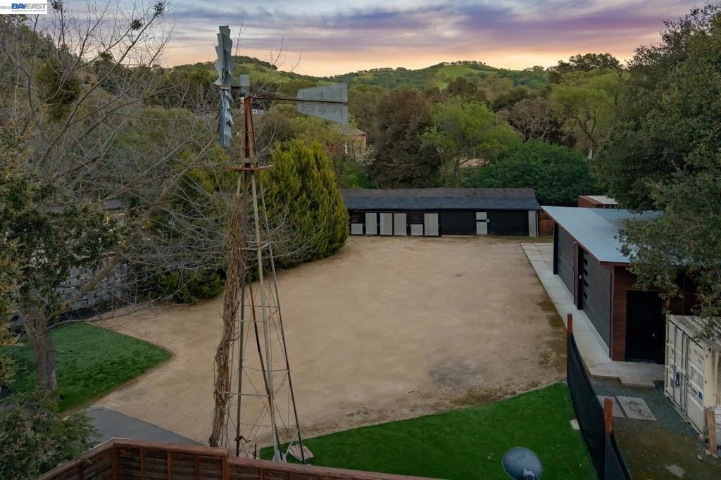 Photo of 4725 MORGAN TERRITORY ROAD