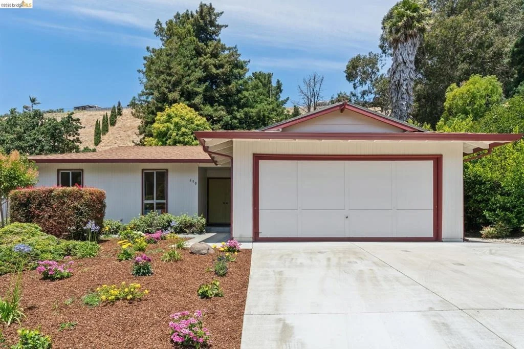 Photo of 650 Marlesta Rd
