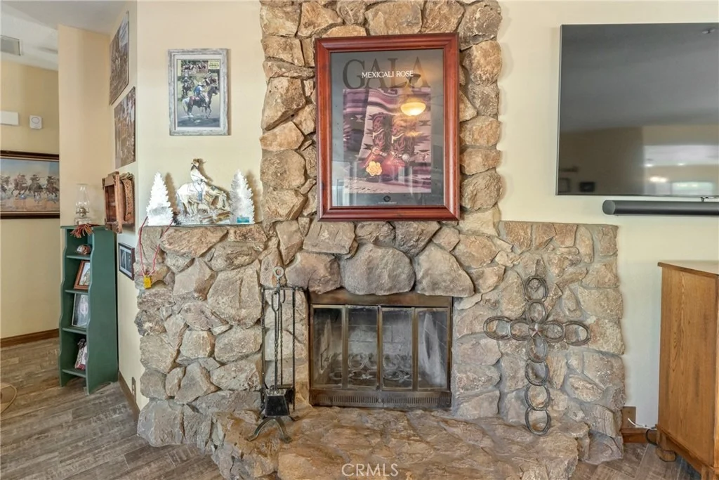 Photo of 6535 Juniper Crest Road