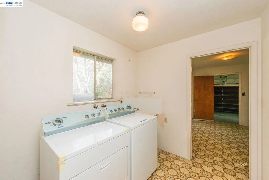 Photo of 376 Mountain View Dr.