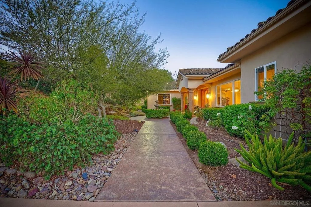 Photo of 30388 Castlecrest