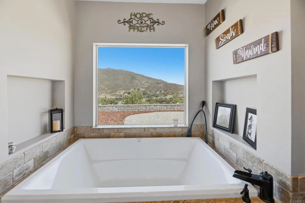 Photo of 1457 Star Valley Road