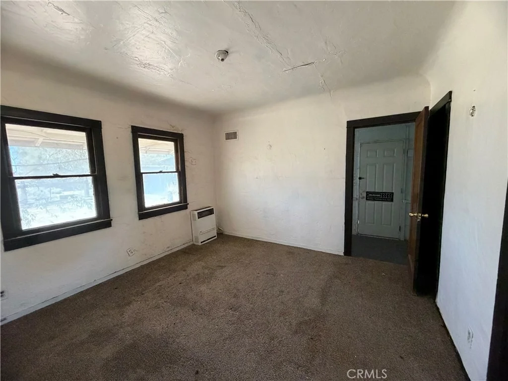 Photo of 567 W Yermo