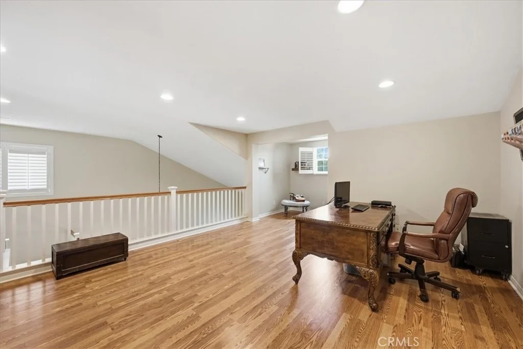 Photo of 37052 Almond