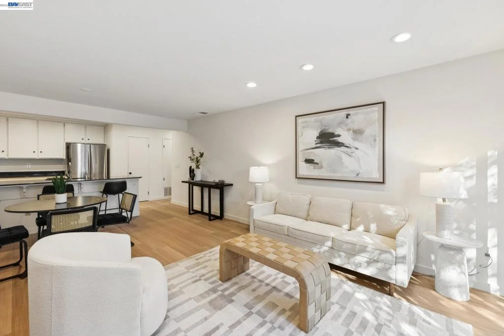 Photo of 402 Vineyard Pl