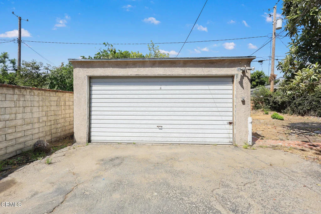 Photo of 321 S Griffith Park Drive