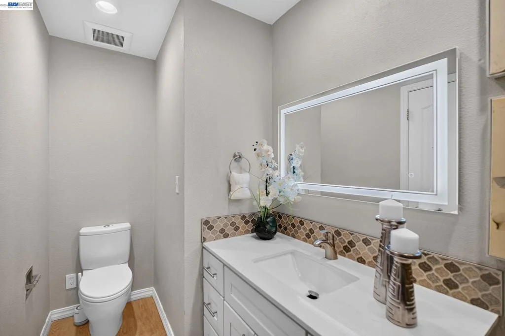 Photo of 7943 Pineville Cir