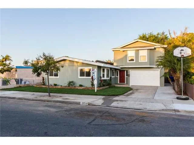 Photo of 3233 Skipper Street