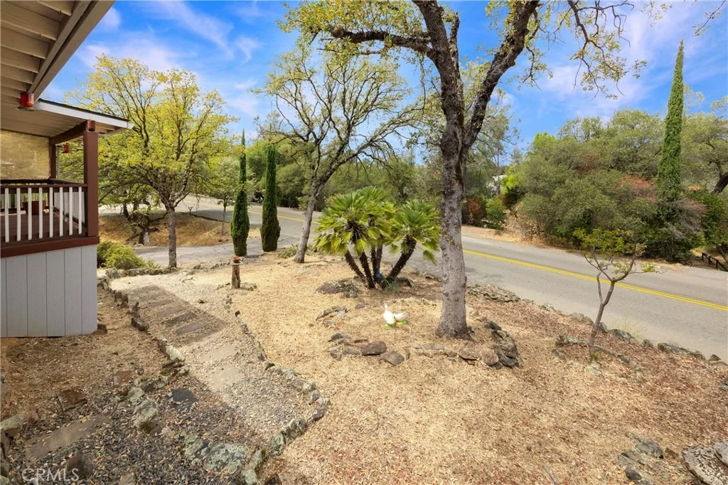 Photo of 352 Lodgeview