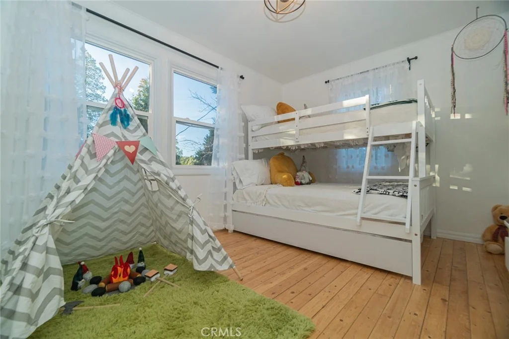 Photo of 627 Rose Lane