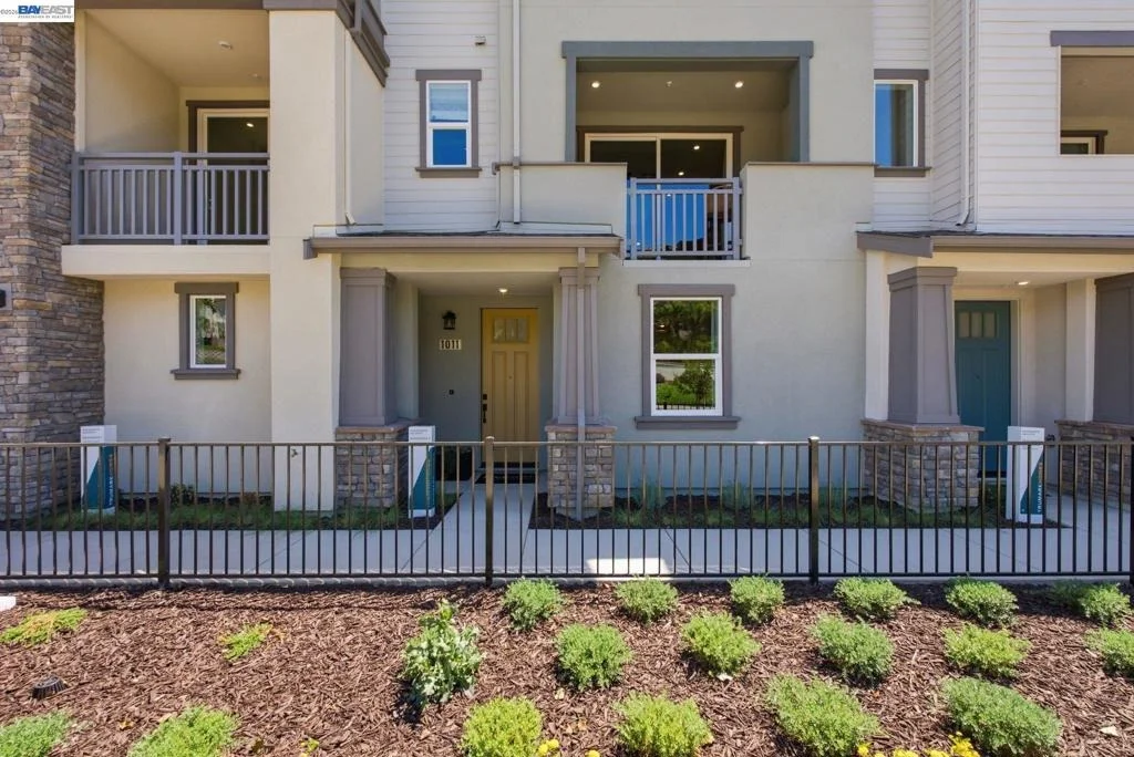Photo of 2003 Cascade Way
